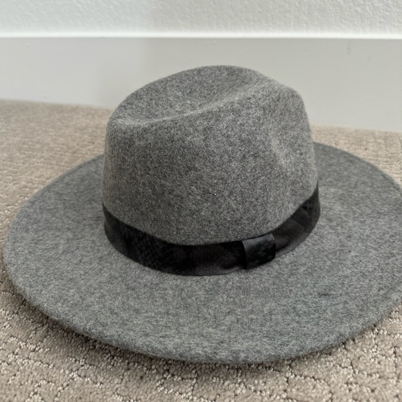 Treasure & Bond Accessories - NWT Treasure & Bond Gray Wool Hat